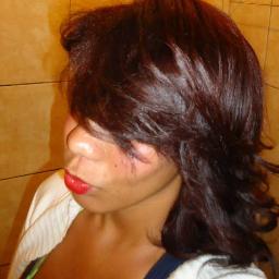 ♥♥♥; Deus ; familia ; amigos .. a menina boba e feliz, que aamaa  ( pagode&funk ) ; etc.. segui ai vaai ? *-*