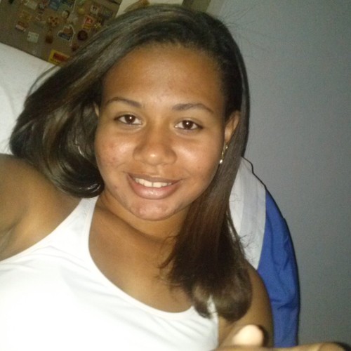Resumindo: Meiga! Sugam-me no instagran: @mayaraguindane , sigo de volta!