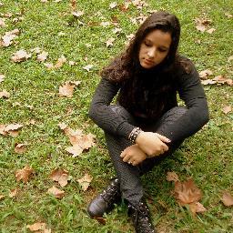 Tu é minha sister e isto nunca vai mudar,nada nem distância nenhuma vai mudar a nossa amizade,e tu pode contar cmg sempre,te amo sua linda s2  p. @juliadaros_
