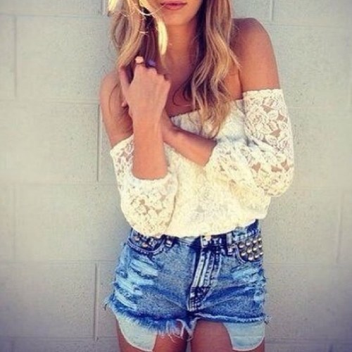 Weearegirls's profile picture. ~In order to be irreplaceable one must always be different~