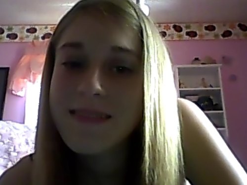 ok this is my 4th twitter account my other suspended lol  an i love rock music an all kinds of bands lol :)  I LOV SKITTLES  AND IM TAKEN BY  STERLINGS