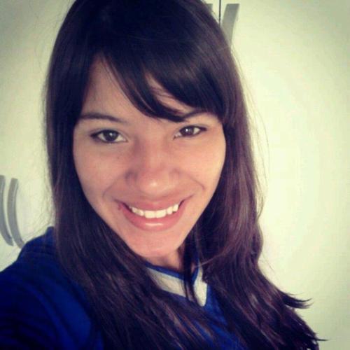 Nunca chore ao ver momentos felizes se indo...Mais sim sorria por saber que um dia eles existiram :-)