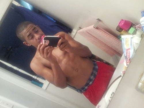 Single juss looking for the the one to find me :(