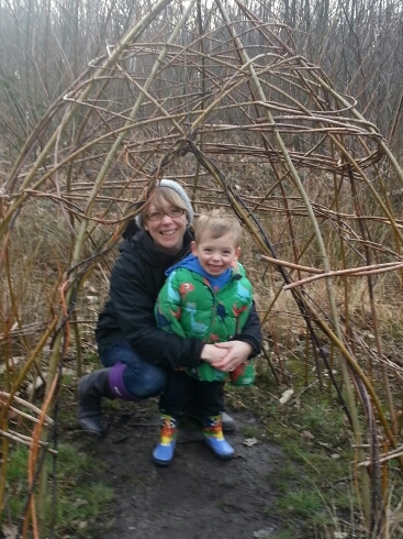 HannahBawcombe's profile picture. Story teller, Mum, QOTSA lover, cheese burger eater, reader