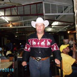 Sargento Mayor de 2da. del Ejército Nacional Bolivariano,  Venezolanos antiimperialista y Chavista Madurista y restiado con mi Comandante en Jefe Presidente