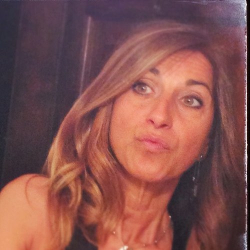 Imparerai a tue spese che lungo il tuo cammino incontrerai ogni giorno milioni di maschere e pochissimi volti.(pirandello)