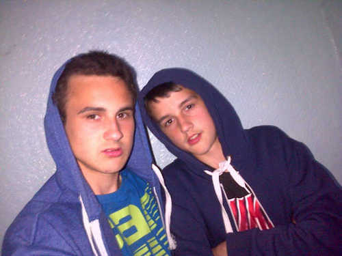Add 2657BD9E,Forest fan,18 years old,follow back;)
