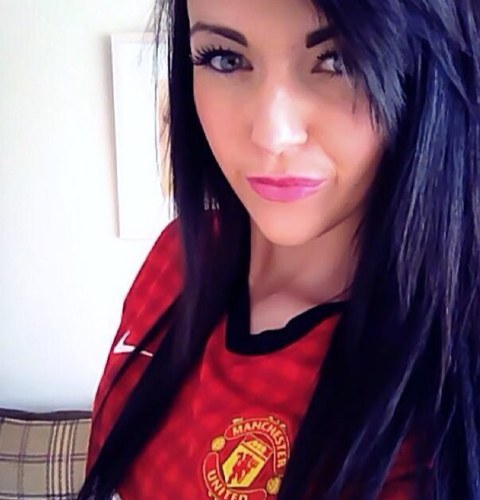 A page for our beautiful #MUFC female supporters to show us themselves in #MUFC shirts. AVI is @Jashleyx & @Marianne_MUFC is our header