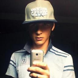Eu falo o que quero falar , faço o quero fazer , e fodaa-se quem não gostar !!