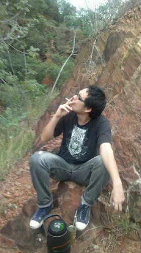 SOLTERO PERO JAMAS SOLO pin 28E6858B