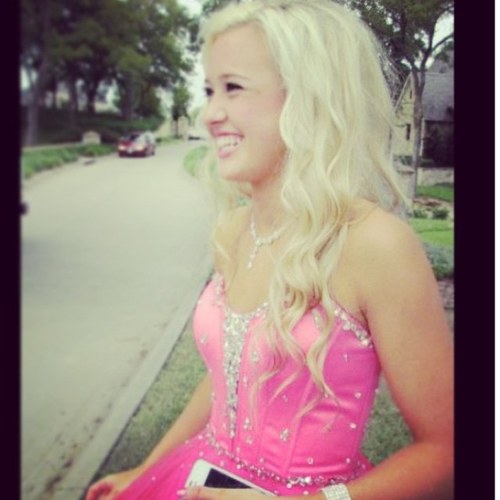 Just a girl who was inspired by jamie andries. Cheer is life , the rest is just details.