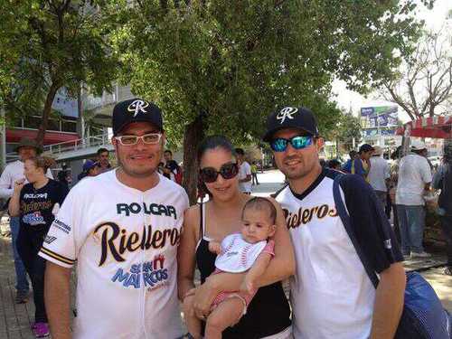 Esgar82's profile picture. Apasionado del Toro y el Beisbol. Tomasista y Rielero. Amante de la buena comida y un buen vino.