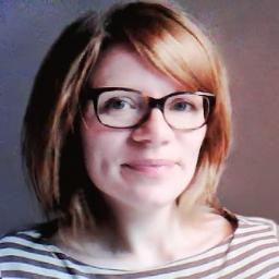 Die Bastel-Mutti vom Bastel-Blog kindersachen-selbermachen.de. Dort gebe ich Tipps und Tricks um tolle Klamotten zu nähen. Es gibt auch kostenlose Schnittmuster