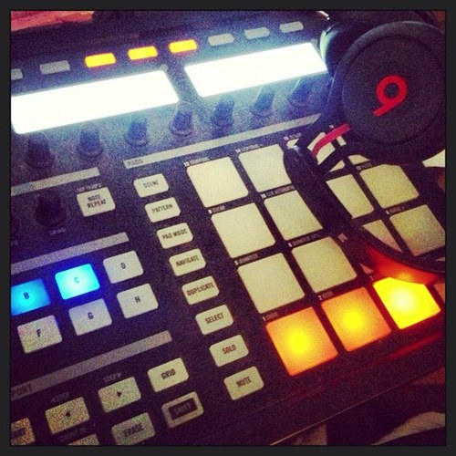 Producer/Musician/Videographer/Photographer Contact: l00katgreatness@gmail.com