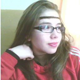 soy belieber   amo a Justin bieber me gustan los Jonás brother , demi lovato , Selena Gómez , miley cyrus