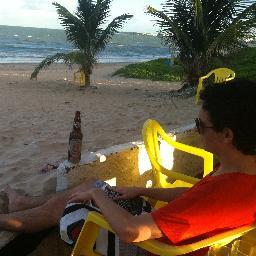 Intercambista en florida 2010-2011 y en Brasil 2012-2013. Viajero del mundo. Estudiante de ingenieria Informática en la UAM.