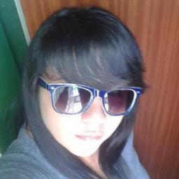 Soy una persona comun y corriente como cualquier otra me gusta la fiesta, los amigos verdaderos pero eso si odio a la gente hipocrita..!!!
Y soy lesbiana