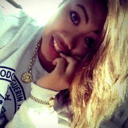 instagram: nowviewingjess
born & raised : 773
nineteen .