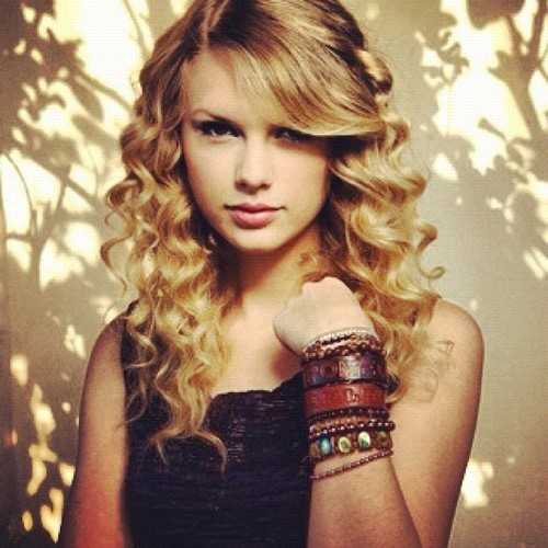 *Swiftie Forever* ¡The music is my life! My dream is to meet Taylor Allison Swift Finlay (Mi Idolaa) I Love (RED) «3 *She's my life*