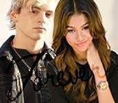 Hey, its Rocky here! Dancer on SIU Chicago! Bffs: Ceecee & Cece! @ceeceejones731 is flawless! @ImCeceJ is perf! [Single/Looking/RP]