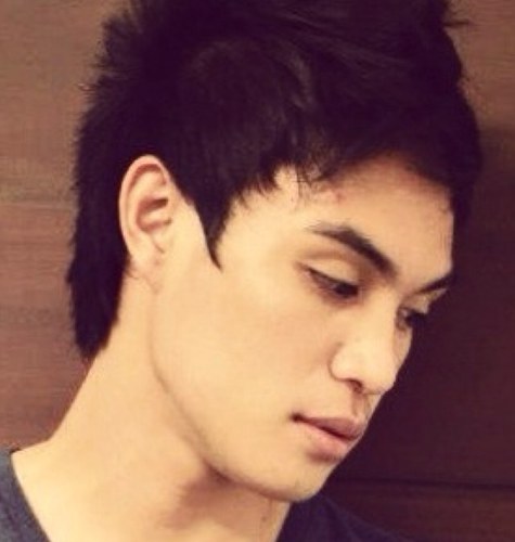 MakiBiagtan's profile picture. Follow niyo yung bago kong account @makiiibiagtan :) unfollow nyo na to