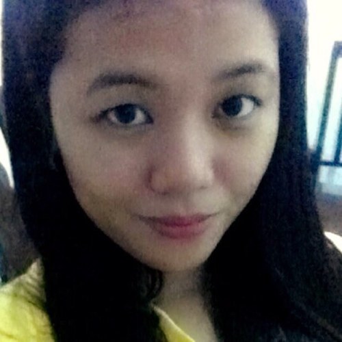 rhizadoblas's profile picture. Be yourself and stay unique. Your imperfections make you beautiful, lovable, and valuable. They show your personality.