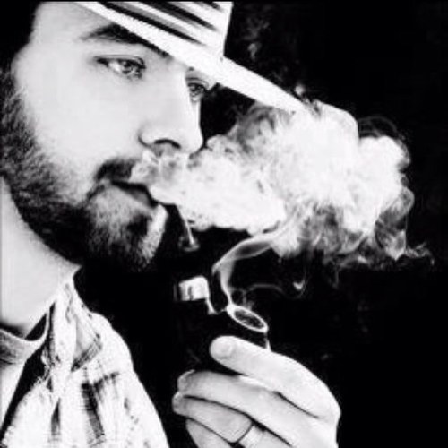 Fadalkw's profile picture. حسابي لضحك والوناسه ،عيش وسبني اعيش 
الي يتخلا عن المراجل اليامات محد يذكره