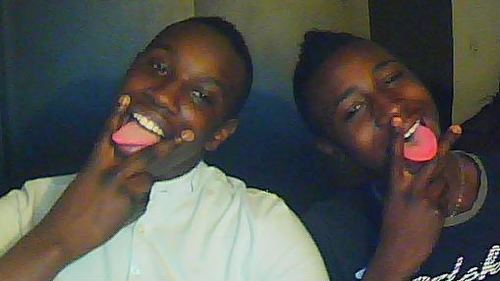 Pas assez d'caracteres pour m'definir .. #Team221 , Follow me jte follow ☺coeur déjà pris#