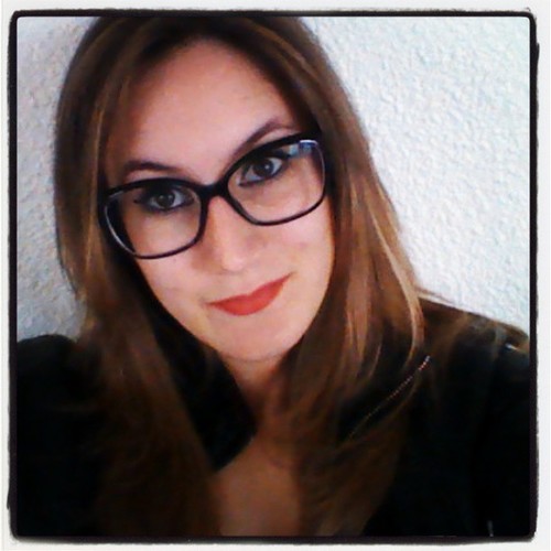 Profiter chaque jours est ce qu'il y a de mieux à faire dans une vie.
Fb & Path ; Karen Dms. Instagram :KAARN_D