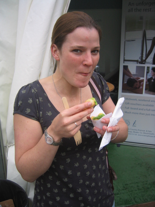 ruthmacleod's profile picture. 