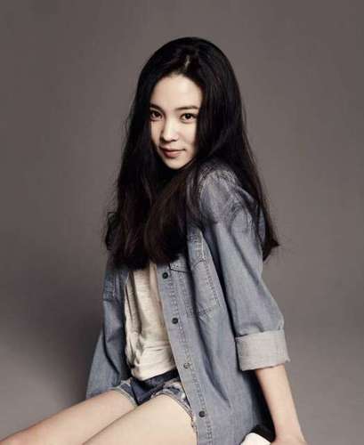 Roleplayer of Yoon So Hee :) | 93 L | A trainee under SM C&C | SM is planning to market me as the 2nd Lee Yeon Hee :)