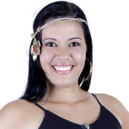 Menina Mulher, Cantora, Sinpatica, Extrovertida, Sincera, Dedicada...Feliz!