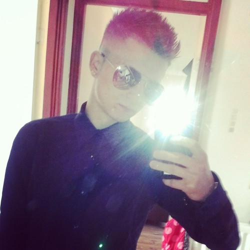 LoxtonLewis's profile picture. 