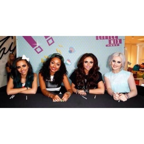 ☀️☀️@ashtonftnarry & @JessDyson23☀️☀️Met our angels on the 20th of October, 2013