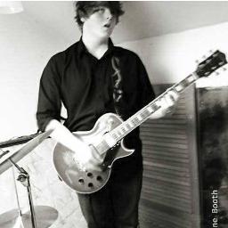 born in Truro,Cornwall. moved to Farnworth, 15 years old, guitarist @AnonymouslyyoursYTB follow if u wish :) have a good one