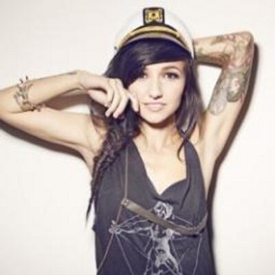 Profile Picture of  ♥ Léà  ♥ (@Lea_LesAnges) on Twitter