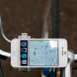 The Handleband is an incredibly versatile smartphone mount for bikes. Find it on @Kickstarter - http://t.co/wuGwHavDRf