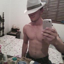 Faça que os erros te façam crescer,na dúvida escolha o melhor pra você..♪