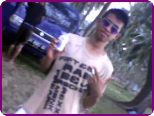 iksan_taliki's profile picture. B'day: 03_11_1997 //school: SMAN 1 limboto// stay: at gorontalo