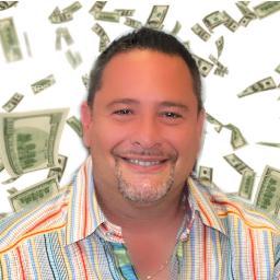 SirianiSez's profile picture. CEO & Business Extraordinaire