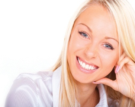 Advanced Laser Teeth Whitening across Somerset & surrounding areas.
Instant results in ONE HOUR which last up to TWO YEARS