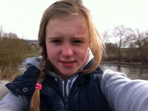 Hi, in charlii my real name is charlotte (but i like charlii better) I enjoy making utube videos, if u dont like it i dont care because its not for everyone:)