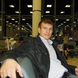 Я художник-дизайнер. Пишу картины на заказ. В 2011 г. закончил Санкт-Петербургский государственный институт живописи, скульптуры и архитектуры им. И. Е. Репина.