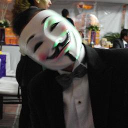 Lic. consultor en Mercadotecnia, amo a mis padres, amo el basketball y el deporte. Melómano y cinéfilo enfermo. Personaje que gusta pasarla bien en ratos libres