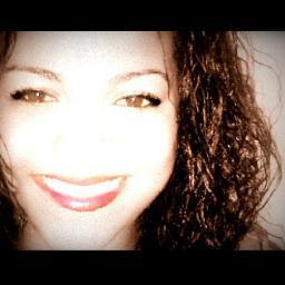 te brindo una sonrrisa... XD (recuerda siempre..eres un ser especial) ♥♥♥ Dios esta contigo :D