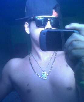 YosephTM's profile picture. Gente FALSA OFF..  God bless me.!! Thank´s too life!