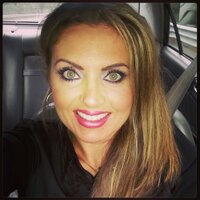 Lyndsey Botelho (@ecntrile) Twitter profile photo