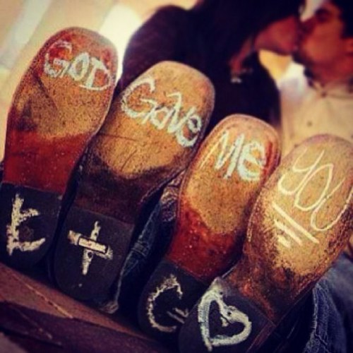 PrfctGF's profile picture. distance doesnt stop the heart from feeling it makes it grow fonder.