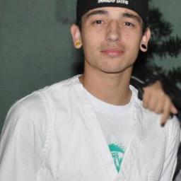 Ja joguei capoeira, ja lutei kung fu, ja fui mandado e ja mandei alguem toma no cu..