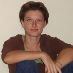 YviBJones's profile picture. I am a Hungarian ceramic artist living in Sarasota, Florida, USA.
If you like art, follow me.